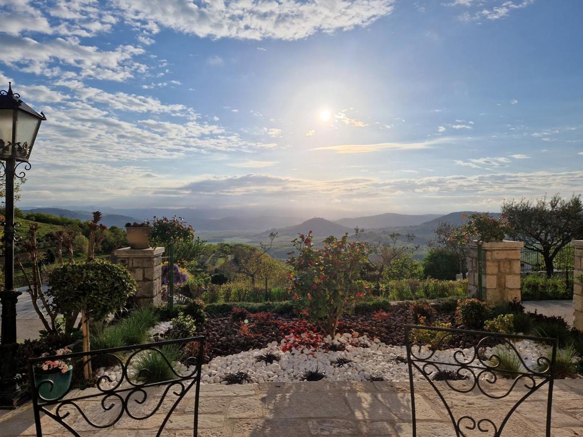 Apartment Cristina With Stunning View Vizinada Exterior photo
